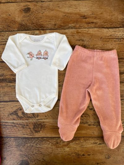 Conjunto Body Manga Longa e Calça com Pezinho Atoalhada Rosa